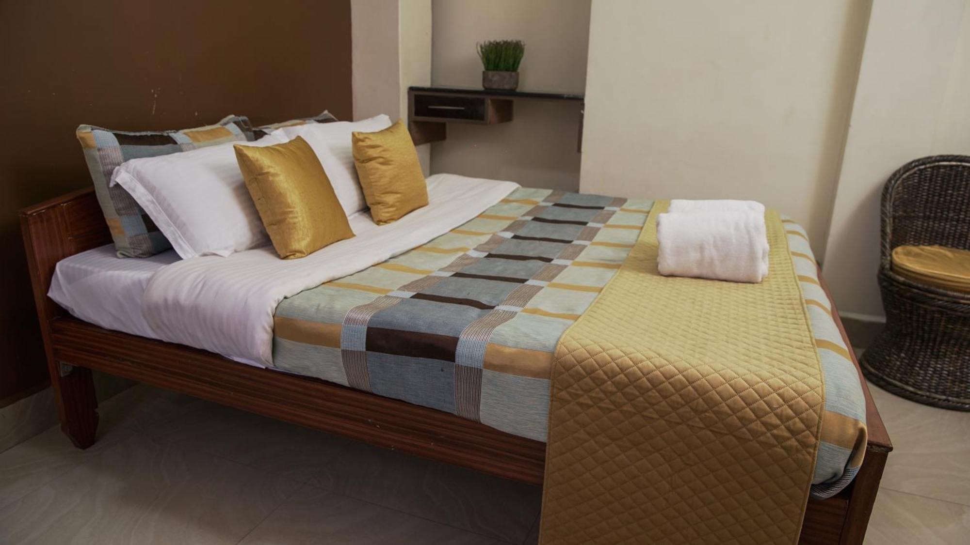 350sqm 10 bedroom, 10 bathroom Apartamento in Laitumkhrah Shillong Exterior foto