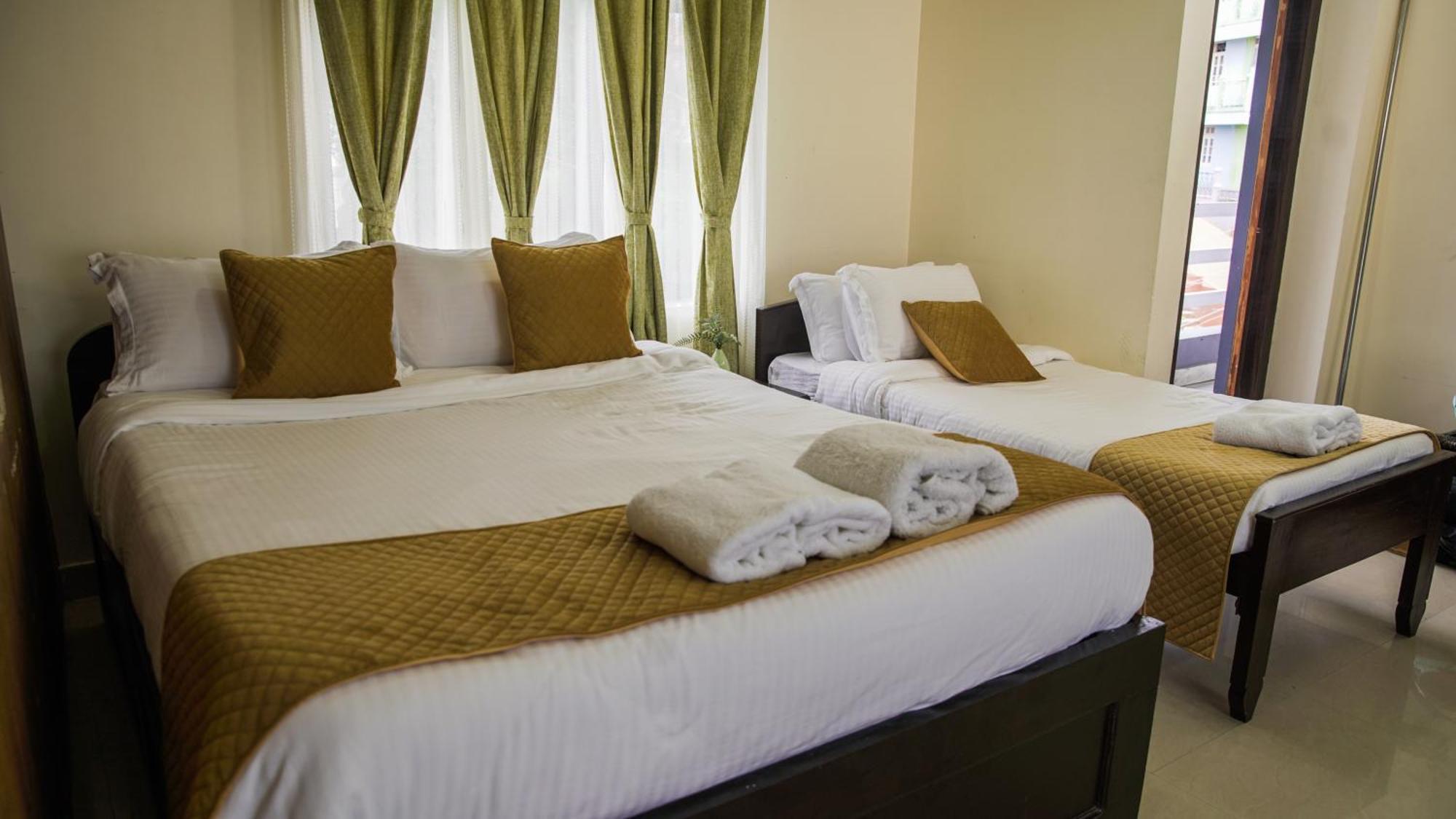350sqm 10 bedroom, 10 bathroom Apartamento in Laitumkhrah Shillong Exterior foto