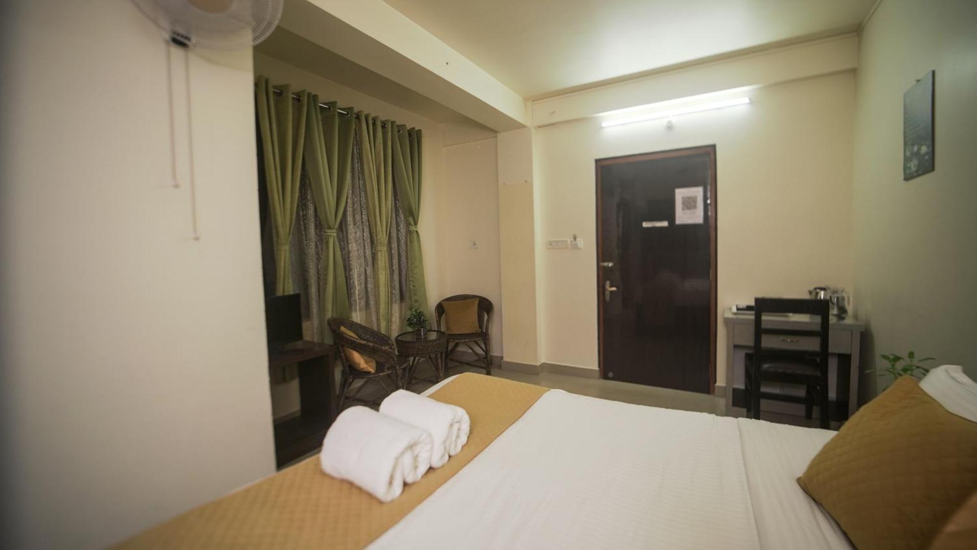 350sqm 10 bedroom, 10 bathroom Apartamento in Laitumkhrah Shillong Exterior foto