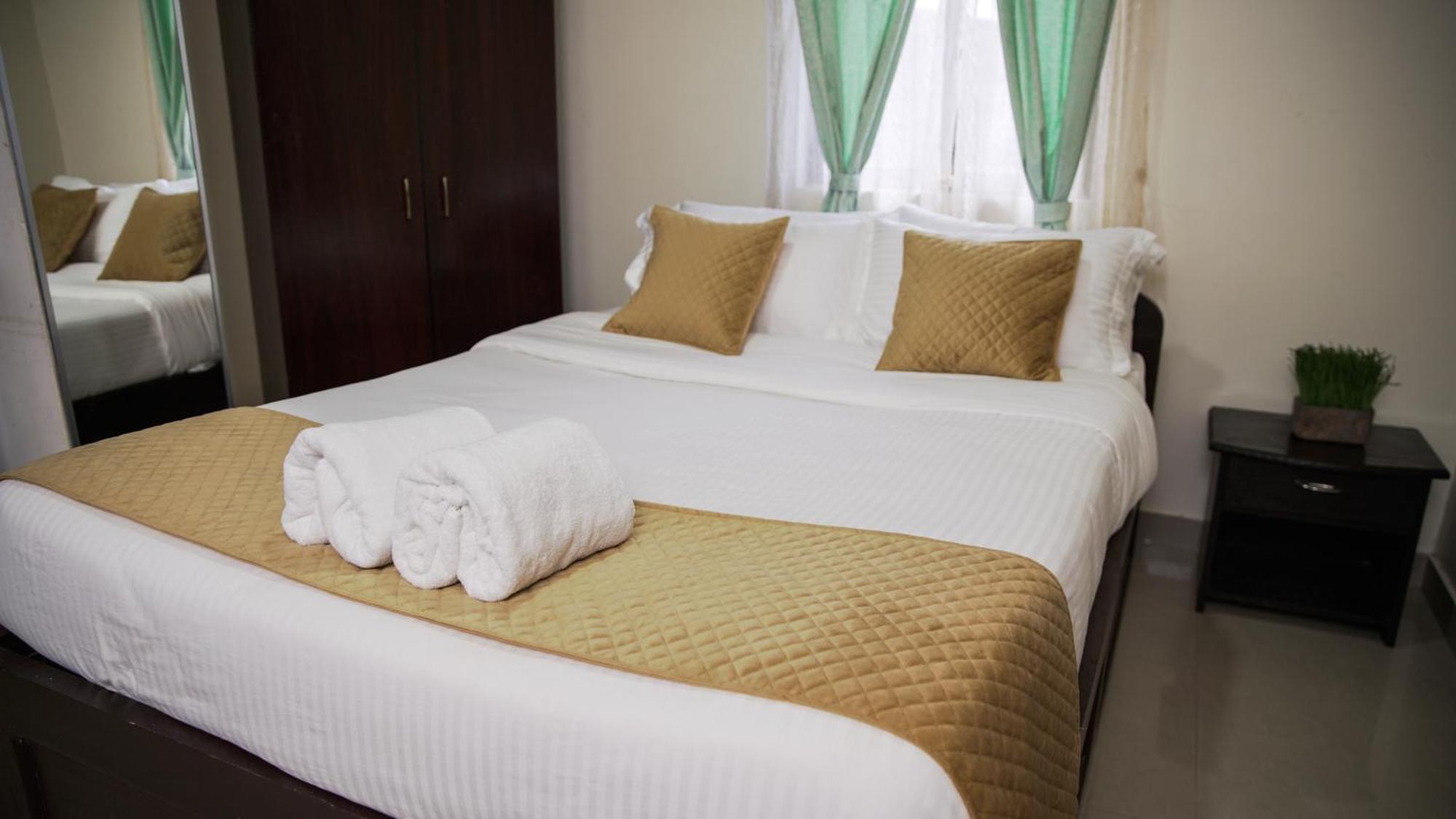 350sqm 10 bedroom, 10 bathroom Apartamento in Laitumkhrah Shillong Exterior foto