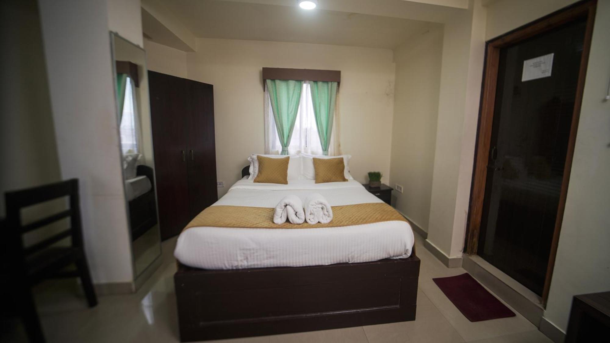 350sqm 10 bedroom, 10 bathroom Apartamento in Laitumkhrah Shillong Exterior foto