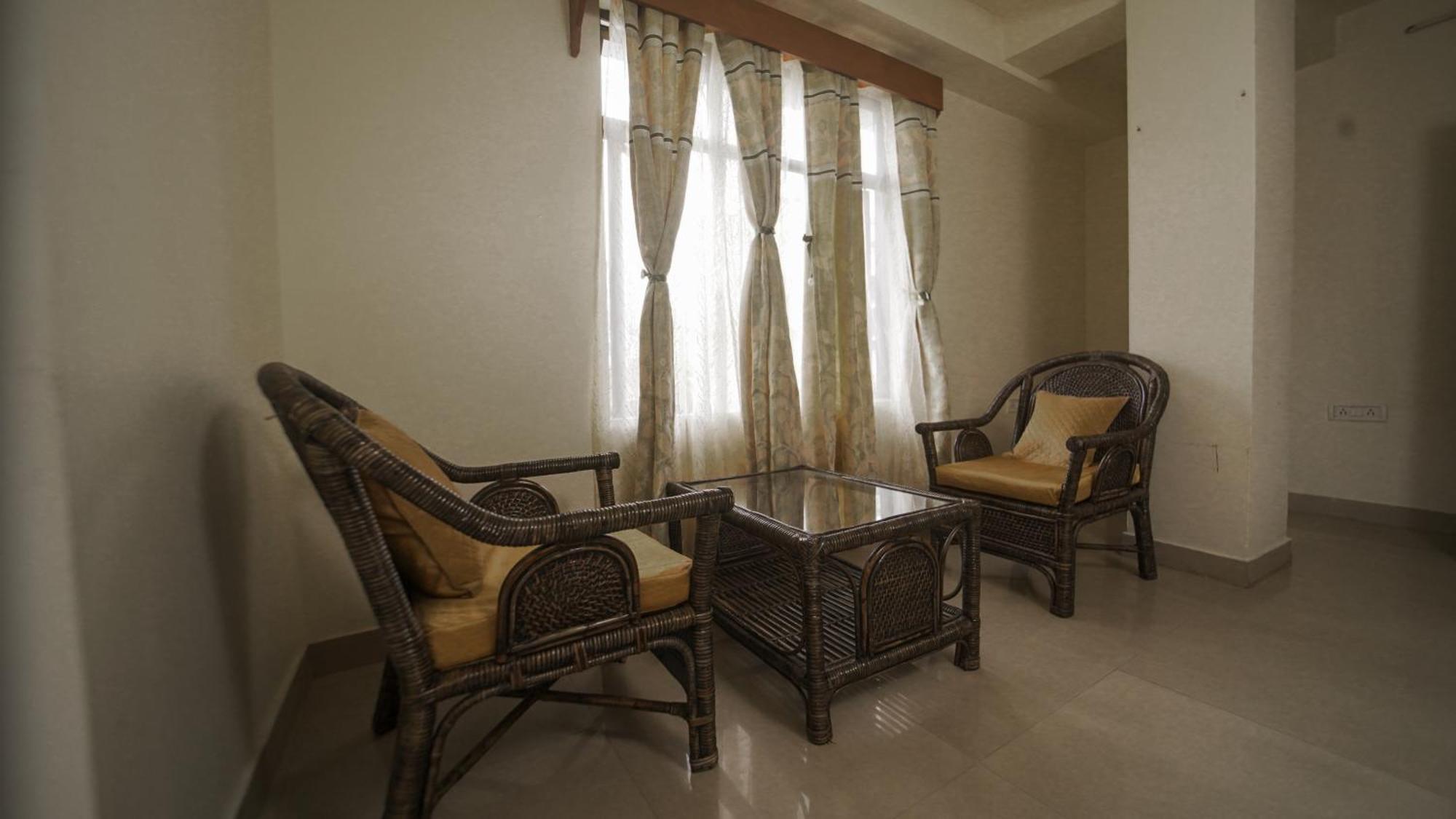 350sqm 10 bedroom, 10 bathroom Apartamento in Laitumkhrah Shillong Exterior foto